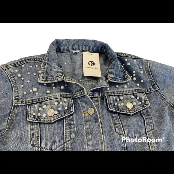 NWT Cropped Denim Jean Jacket With Pearl Bead Accents Sz M - Picture 4 of 7